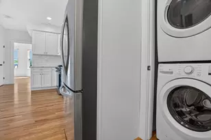 138 Centre St, Boston, MA 02124 - Photo 6