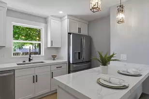 8 Linden Rd, Melrose, MA 02176 - Photo 8