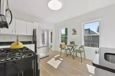 94 Cushing #3, Waltham, MA 02453 - Photo 6