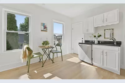 94 Cushing #3, Waltham, MA 02453 - Photo 8