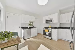 94 Cushing, Waltham, MA 02453 - Photo 4