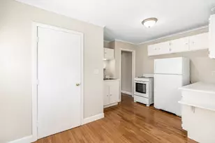 18 Traverse St, Gloucester, MA 01930 - Photo 34