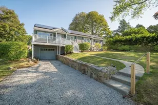 18 Traverse St, Gloucester, MA 01930 - Photo 4