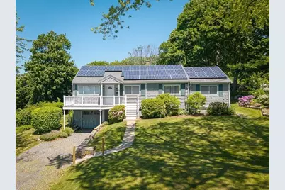 18 Traverse Street, Gloucester, MA 01930 - Photo 2