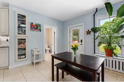 56 Mendon St, Blackstone, MA 01504 - Photo 14