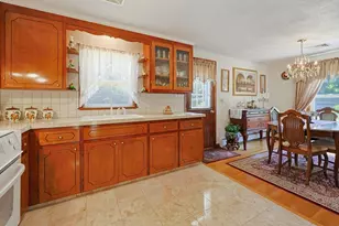 22 Fisher St, Attleboro, MA 02703 - Photo 6