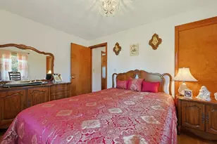 22 Fisher St, Attleboro, MA 02703 - Photo 10