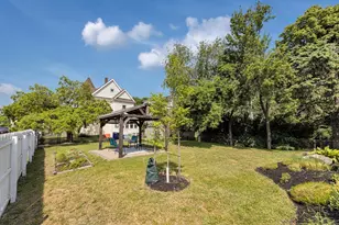 15 Reddy Ave, Boston, MA 02136 - Photo 32