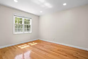 56 Roberts Dr, Bedford, MA 01730 - Photo 10