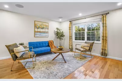 56 Roberts Dr #56, Bedford, MA 01730 - Photo 2