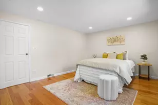 56 Roberts Dr, Bedford, MA 01730 - Photo 12