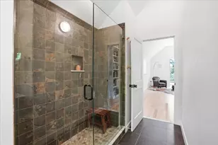 108 Kilby St, Hingham, MA 02043 - Photo 24