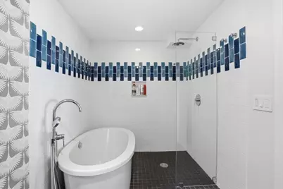 108 Kilby St, Hingham, MA 02043 - Photo 16