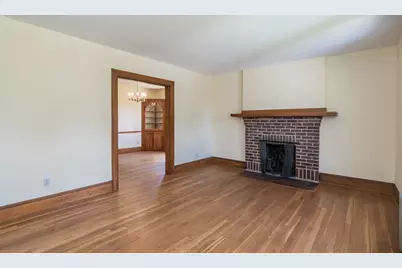 47 Pleasant St #1, East Longmeadow, MA 01028 - Photo 4
