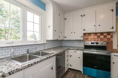 47 Pleasant St #1, East Longmeadow, MA 01028 - Photo 8