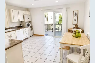 34 10th St S, Edgartown, MA 02539 - Photo 6