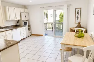 34 10th St S, Edgartown, MA 02539 - Photo 6