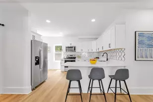 35 George St, Boston, MA 02136 - Photo 4