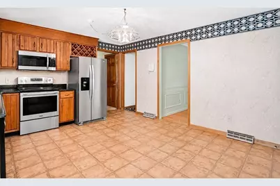 165 Western Avenue, Westfield, MA 01085 - Photo 6