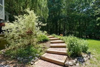 11 Chickadee Dr, Norfolk, MA 02056 - Photo 4