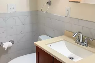 1105 Lexington St, Waltham, MA 02452 - Photo 16