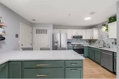 16 Margin St #5, Lynn, MA 01905 - Photo 8
