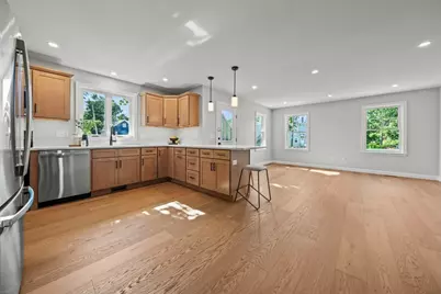 9 4th Ave #9, Haverhill, MA 01830 - Photo 4
