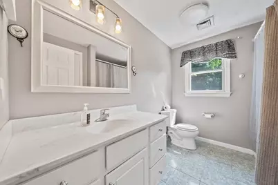 116 S High St, Foxboro, MA 02035 - Photo 30