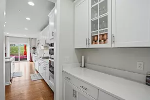 2 Poplar Ln, Hopkinton, MA 01748 - Photo 6
