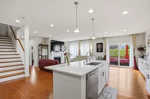 2 Poplar Ln, Hopkinton, MA 01748 - Photo 8