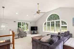 4 Pentucket Ln, Danvers, MA 01923 - Photo 2