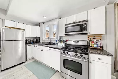 32 Irwin St, Winthrop, MA 02152 - Photo 2