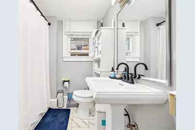 32 Irwin St, Winthrop, MA 02152 - Photo 8