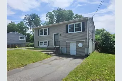 30 Circuit Ave, Ludlow, MA 01056 - Photo 2