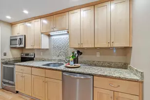 276 Albion St, Wakefield, MA 01880 - Photo 2