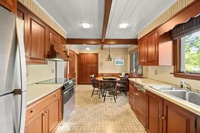 108 West St, Brockton, MA 02301 - Photo 2