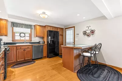 104 Arkansas Rd, Tewksbury, MA 01876 - Photo 4