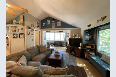 8 Jocelyn Ave, Plymouth, MA 02360 - Photo 2