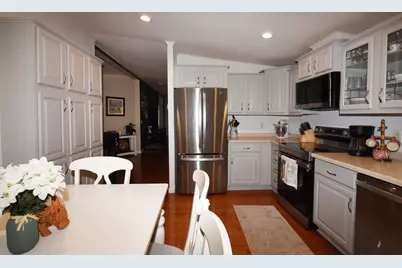 4402 Pheasant Ln, Middleborough, MA 02346 - Photo 8