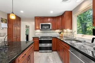 94 Mayfair Dr, Westwood, MA 02090 - Photo 6