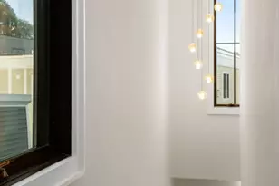 34 Vinton St, Boston, MA 02127 - Photo 10