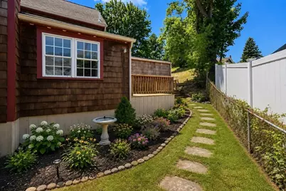 17 Stafford St, Plymouth, MA 02360 - Photo 36