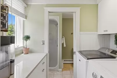 7 Lawrence Cir, Medfield, MA 02052 - Photo 12