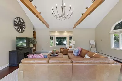 7 Lawrence Cir, Medfield, MA 02052 - Photo 14