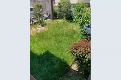 187 Earle St, New Bedford, MA 02746 - Photo 8