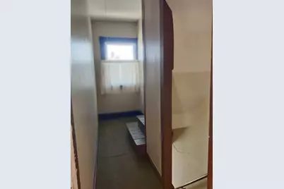 187 Earle St, New Bedford, MA 02746 - Photo 38