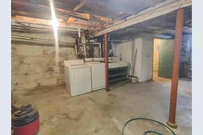 187 Earle St, New Bedford, MA 02746 - Photo 42