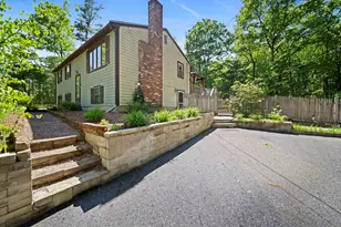 61 Chapel St, Pembroke, MA 02359 - Photo 30