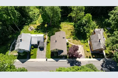 136 Quaboag St, Warren, MA 01083 - Photo 34