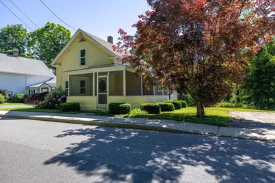 136 Quaboag St, Warren, MA 01083 - Photo 2